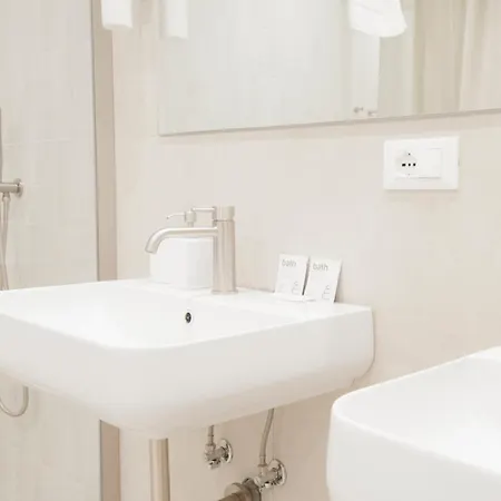 Brezza - Saffi Design - Ambrogiohost * 볼로냐